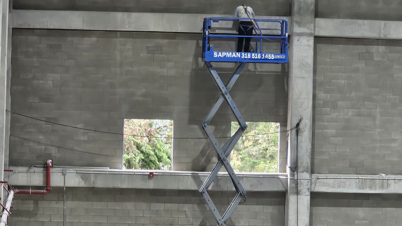 Elevadores de tijera certificados en Bucaramanga