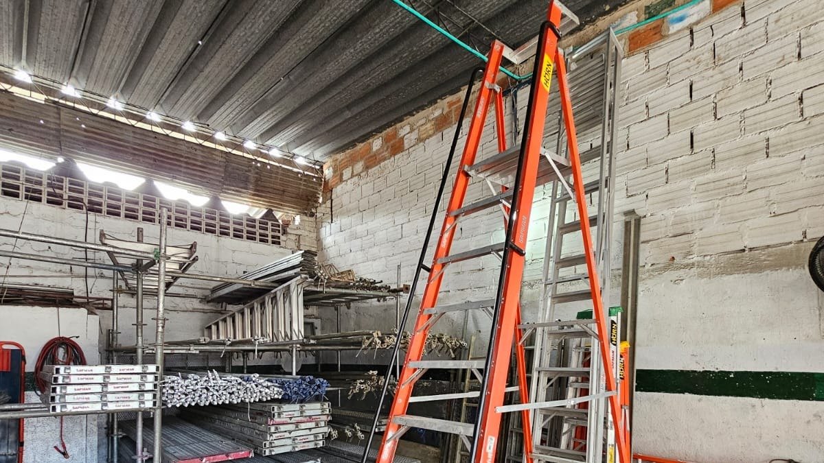 Escaleras certificadas para alturas en Bucaramanga