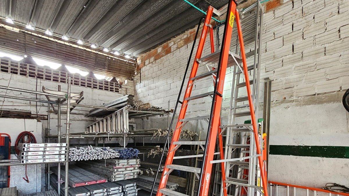Escaleras tipo tijera Bucaramanga
